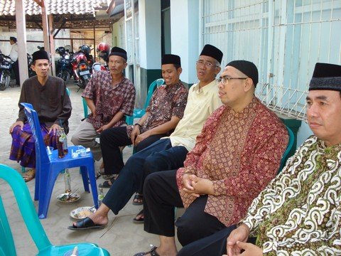 156529_490174417668189_966623261_n