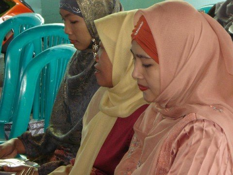 251737_490172401001724_1908220400_n