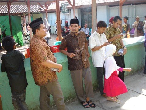 263812_490178691001095_466086323_n