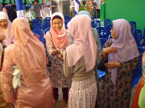 284375_490177811001183_1736743933_n