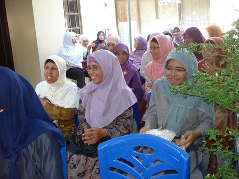 293045_490170767668554_2094176872_n