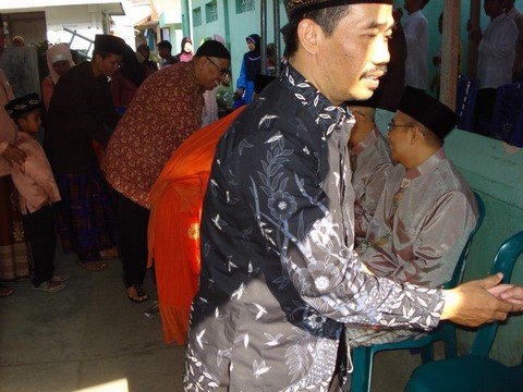 401170_490175027668128_1984805435_n