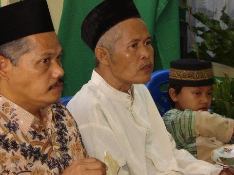 424717_490171831001781_1459450829_n