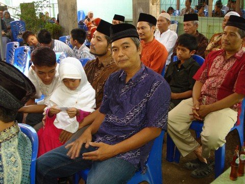 558746_490170137668617_1692422157_n